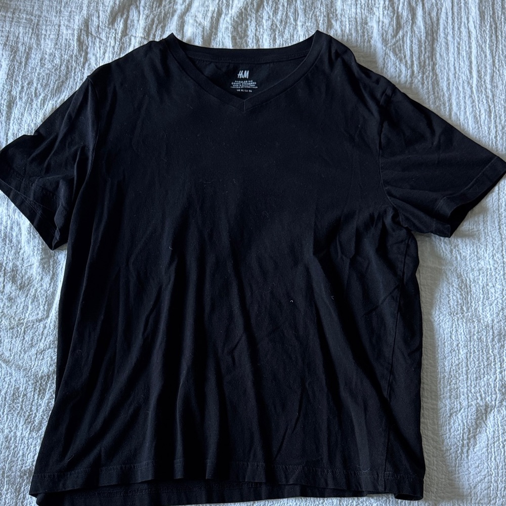 H&M Men's Classic Black Tee